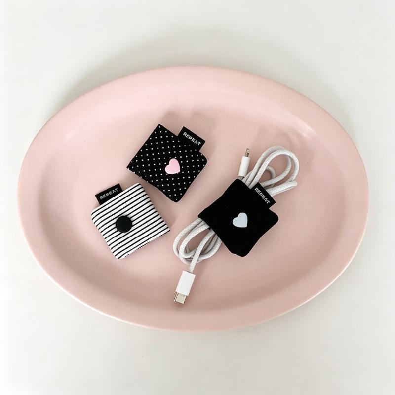 Ręcznie Robiona Materiałowa To – Cable Management Bag recenzja i cena